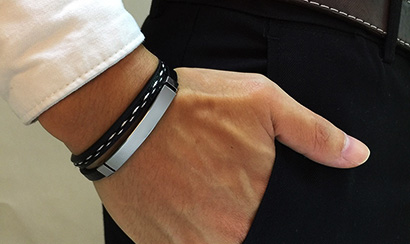 custom bracelet untuk teman lelaki