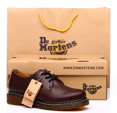 dr marten shoes sebagai hadiah untuk lelaki